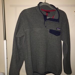 Patagonia Men’s Lightweight Fleece Pullover